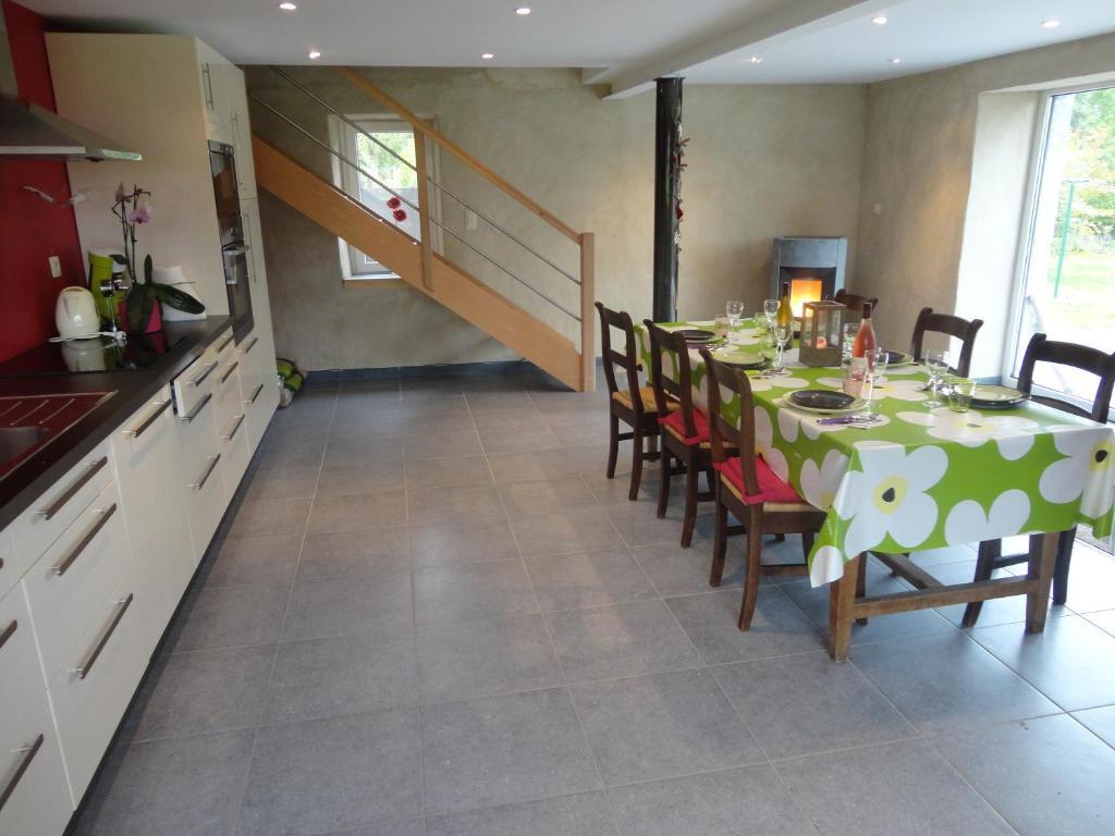 Gite Montbleu - 2 Holiday Houses - La Laiterie & La Grange Sprimont Room photo